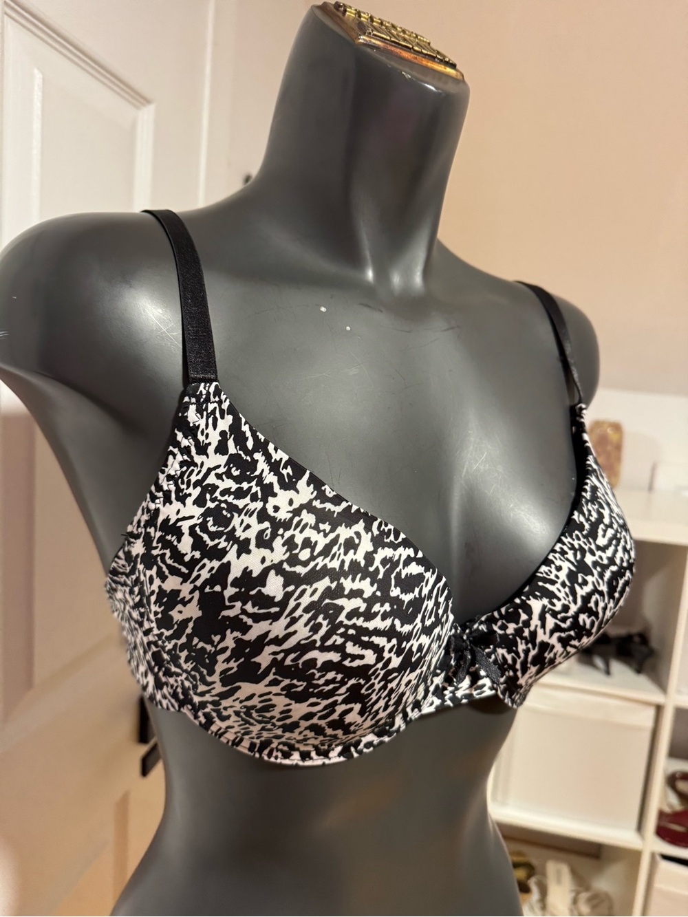 bra - Picture 2 of 4